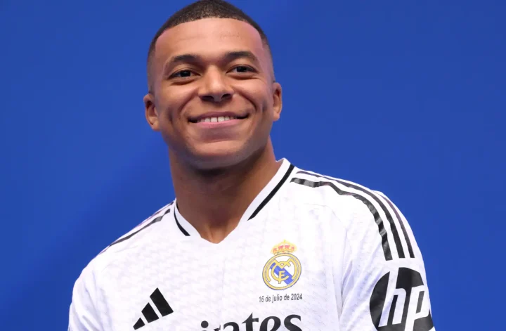 Tren Model Rambut Pemain Bola