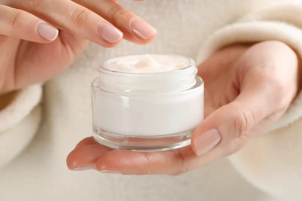 perbedaan moisturizer dan moisturizing