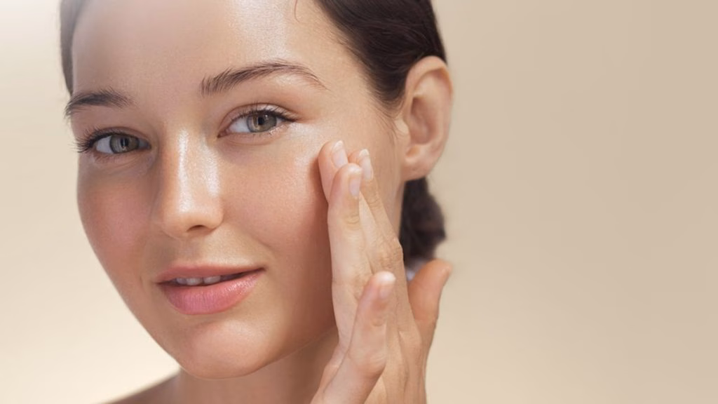 cara double cleansing