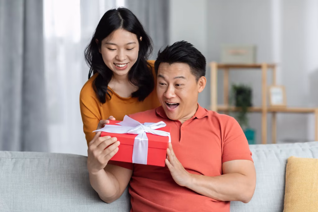 hadiah yang cocok untuk cowok