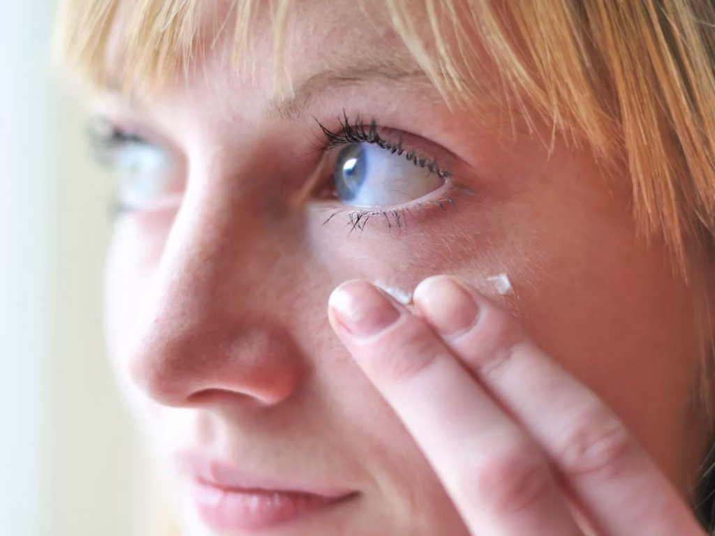 eye serum vs eye cream