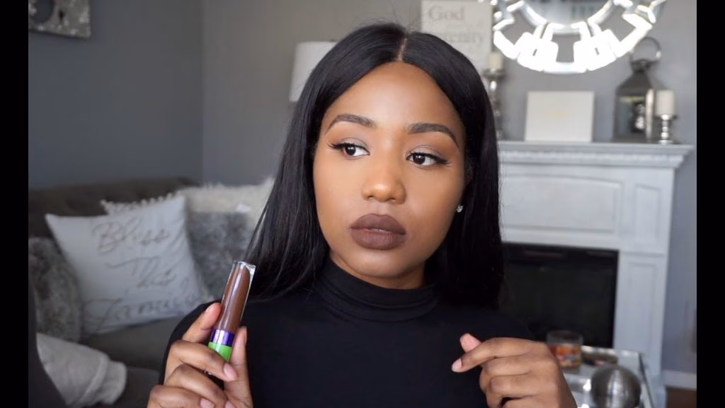 warna lipstik untuk kulit hitam manis