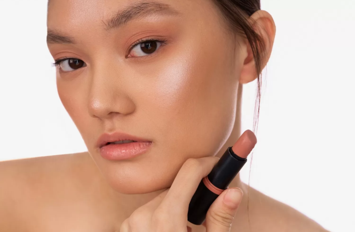 Warna Nude: Rahasia Tampil Elegan dan Natural di Segala Situasi