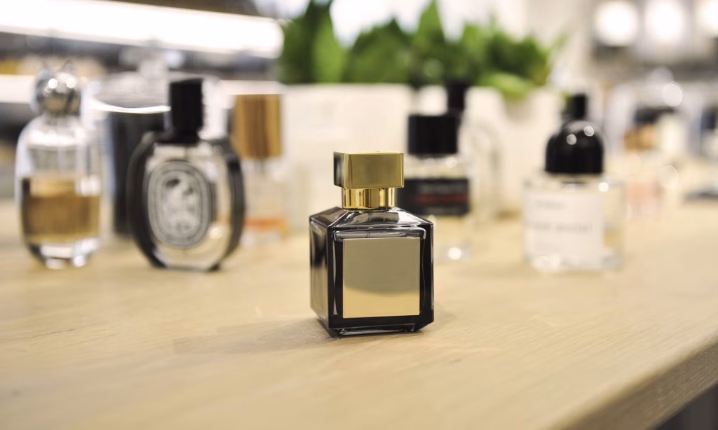 Fragrance Adalah: Rahasia Aroma yang Membuat Kamu Merasa Lebih Spesial Setiap Hari