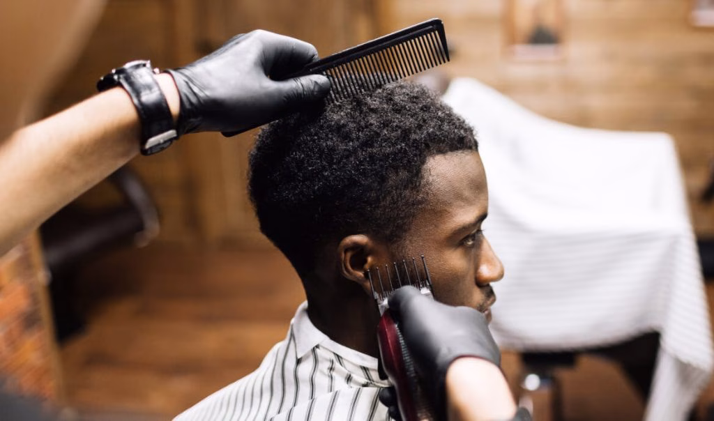 Low Fade Panjang yang Tetap Rapi dan Stylish