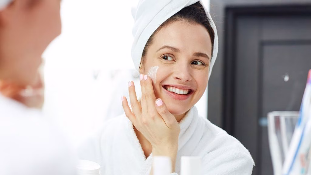 Manfaat Sunscreen untuk Jerawat yang Perlu Kamu Pahami