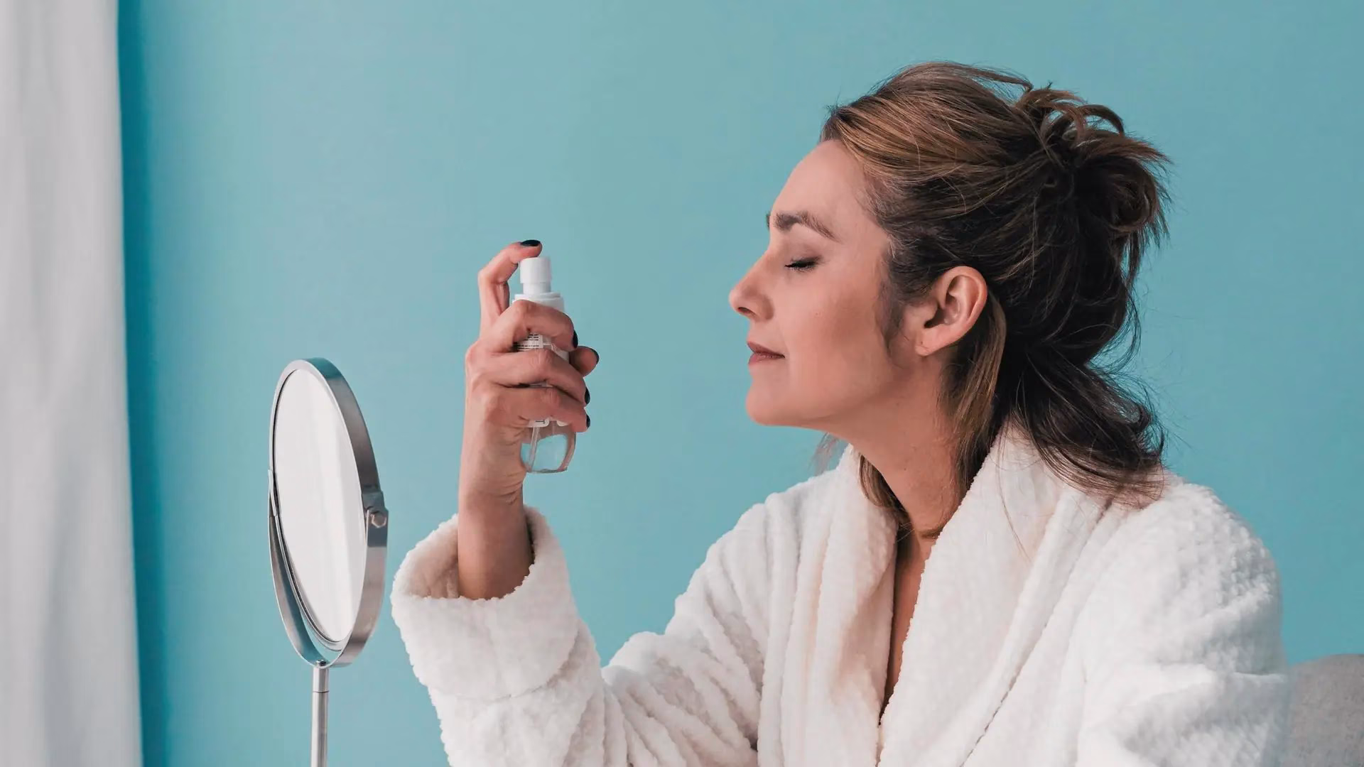 Sunscreen Spray Jadi Pilihan Praktis untuk Kulit yang Aktif Seharian