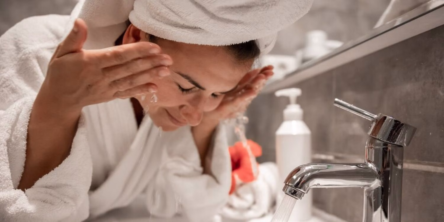Deep Cleansing Artinya: Rahasia Kulit Bersih dan Sehat yang Sering Terlewatkan