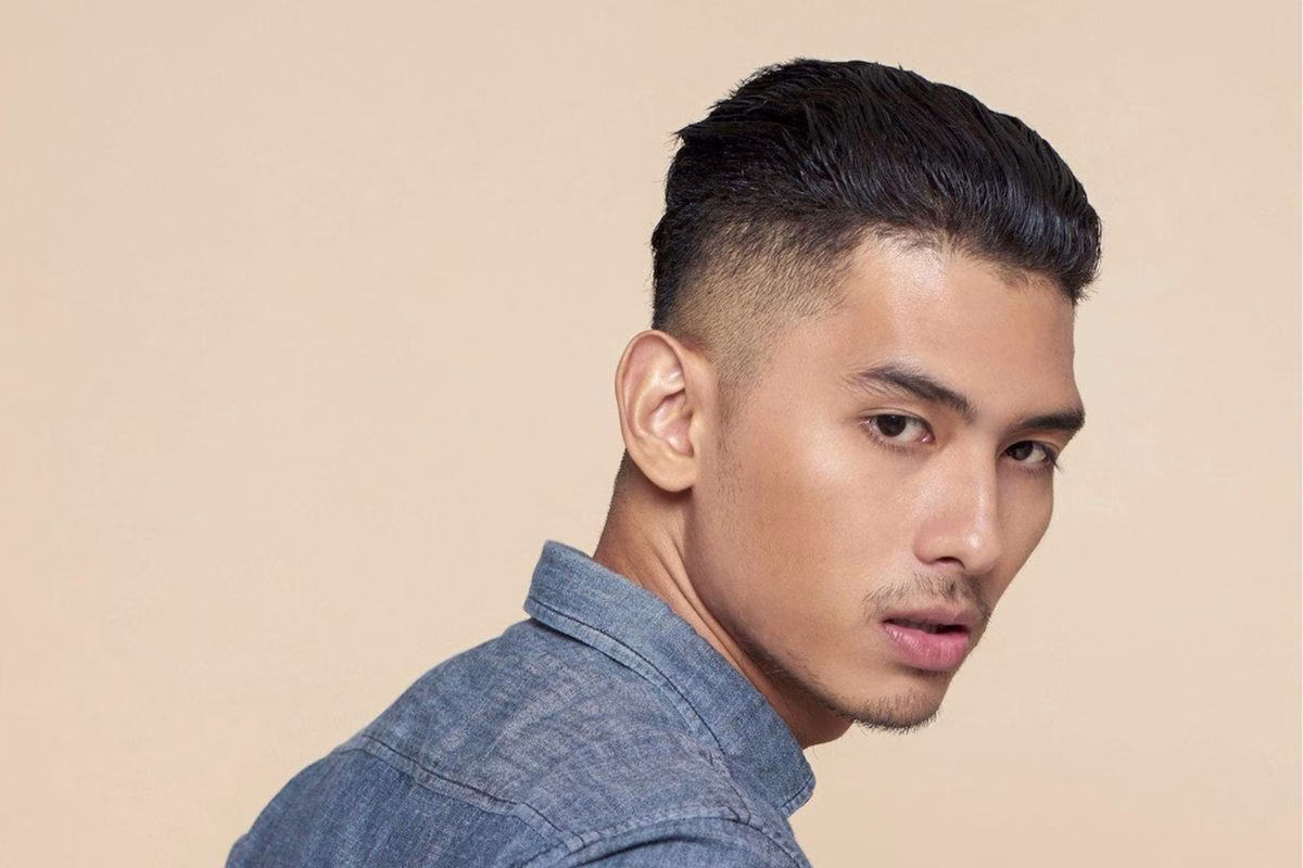 Low Fade 2 Jari yang Bikin Penampilan Langsung Naik Kelas