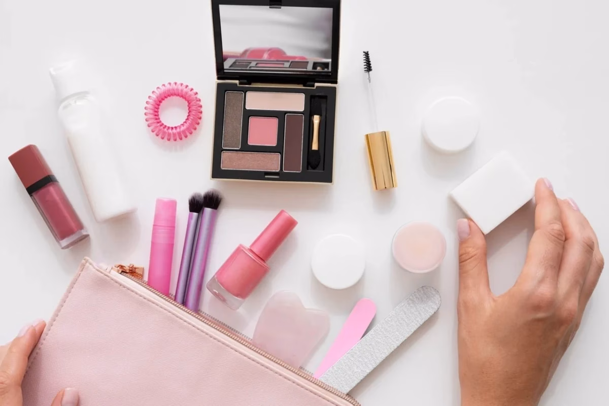 Urutan Make Up yang Tepat untuk Tampilan Alami yang Menawan