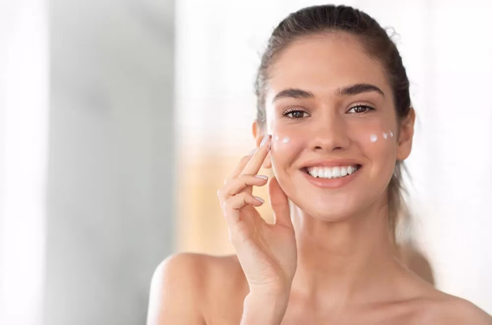 Day Cream Artinya dan Manfaatnya untuk Kulit Cerah Segar Sepanjang Hari
