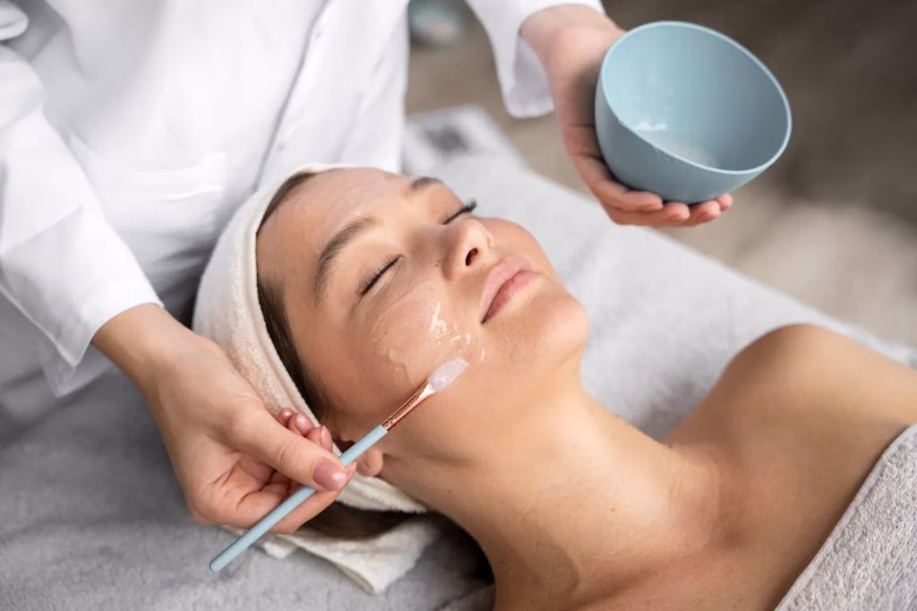 Kenapa Facial Wajah Menjadi Pilihan Utama untuk Kulit yang Lebih Segar Setiap Hari?