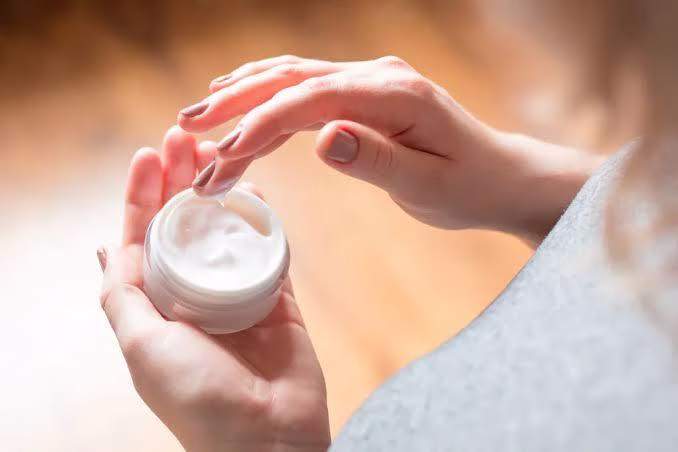 Moisturizer untuk Malam yang Membuat Kulit Terasa Nyaman dan Segar