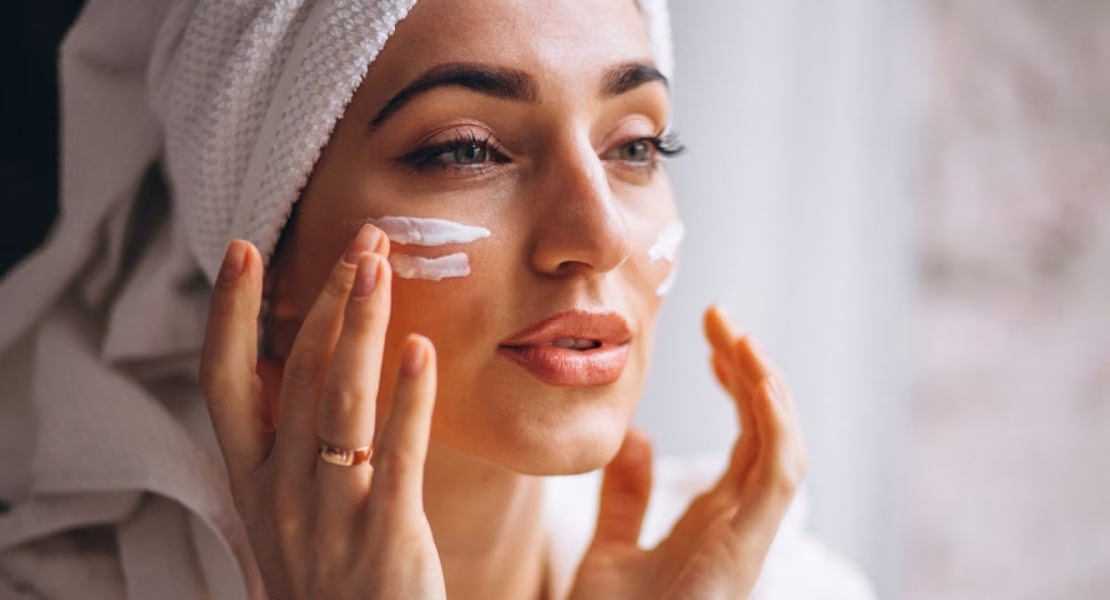 Sunscreen Water Resistant Tahan Lama Saat Berenang dan Berolahraga