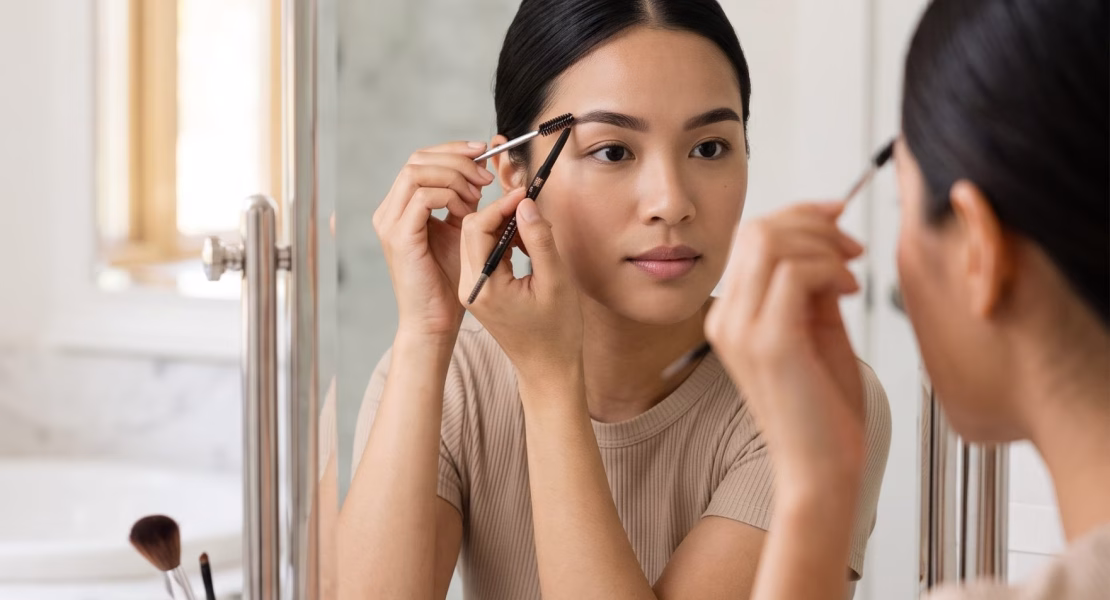 Cara Membuat Alis Simetris agar Wajah Terlihat Lebih Rapi dan Natural