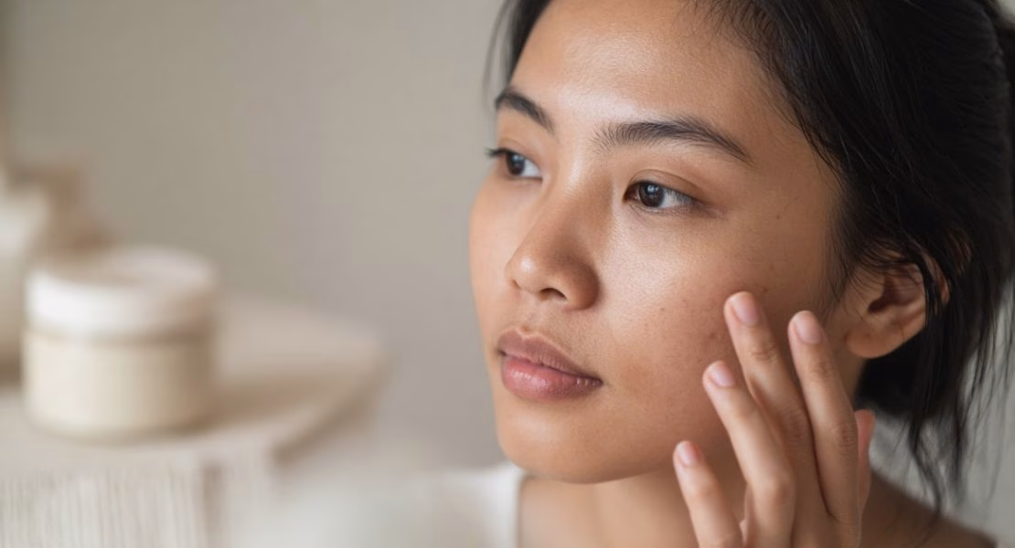 Skincare untuk Wajah Belang yang Bantu Kulit Tampak Lebih Merata