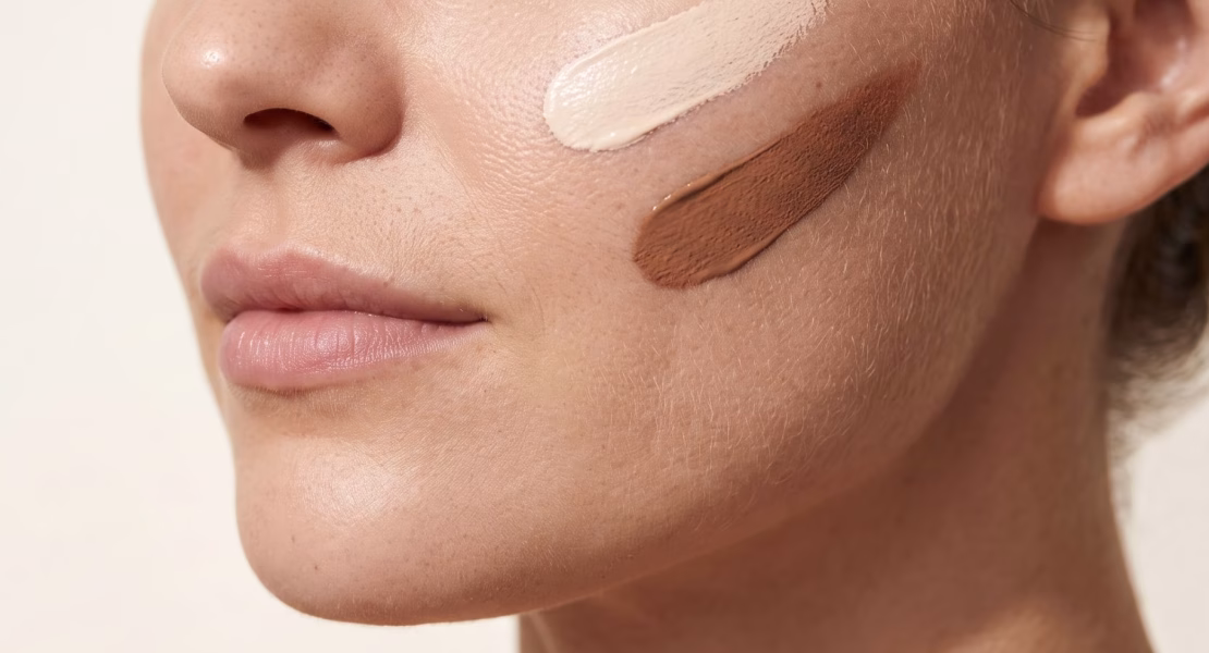 Perbedaan Concealer dan Contour: Jangan Sampai Salah Pakai!